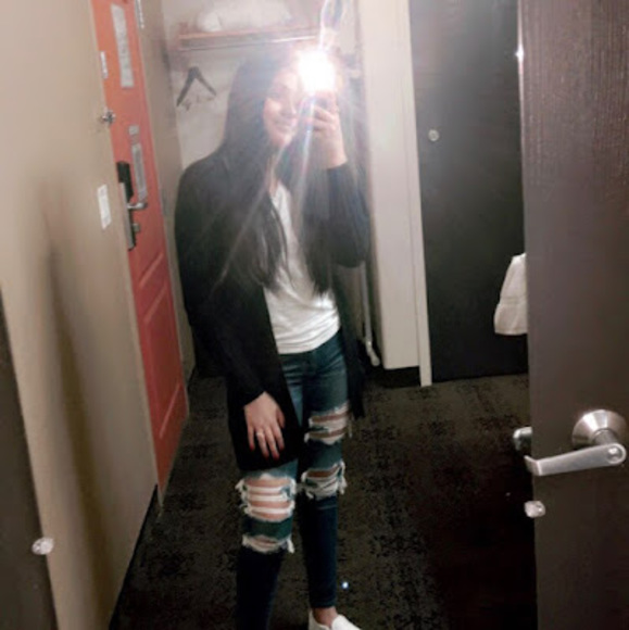 Meet your Posher, Lindsay - Picture 1 of 1